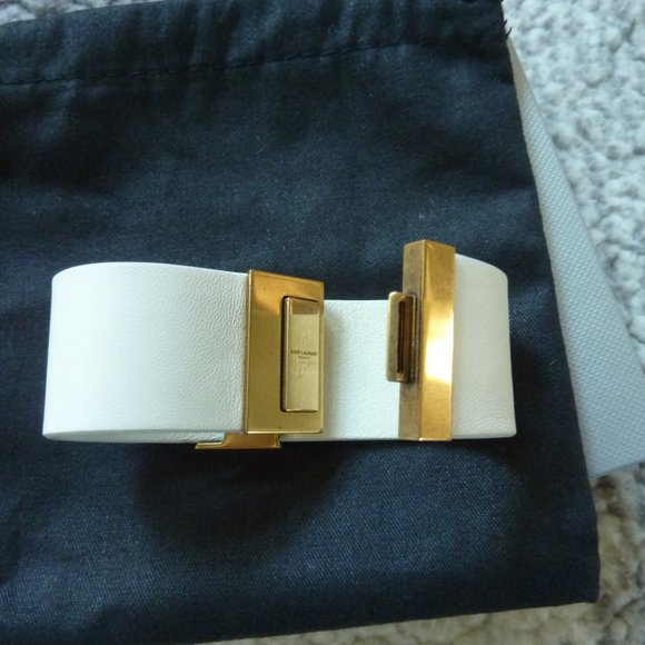 SAINT LAURENT Leather 'YSL' Monogram Star Bracelet - Picture 7 of 13